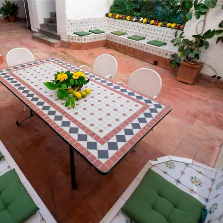 1787 In Montechiaro Bed & Breakfast *
