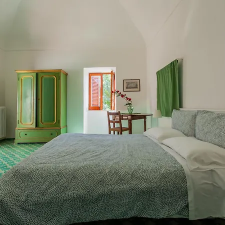 1787 In Montechiaro Bed & Breakfast *