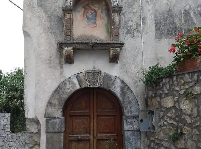 1787 In Montechiaro Oda ve Kahvaltı 4*